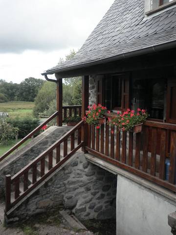 Gîte pour 5 personnes, avec terrasse et jardin dans Auvergne-Rhône-Alpes