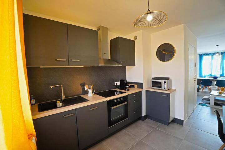 Gîte pour 6 personnes, avec terrasse à Craponne - 3