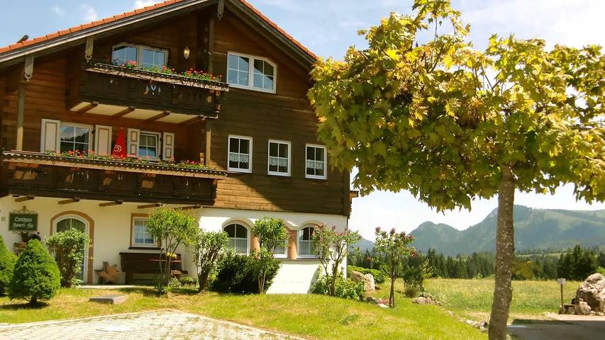 Ferienwohnung für 4 Personen, mit Sauna und Garten sowie Balkon