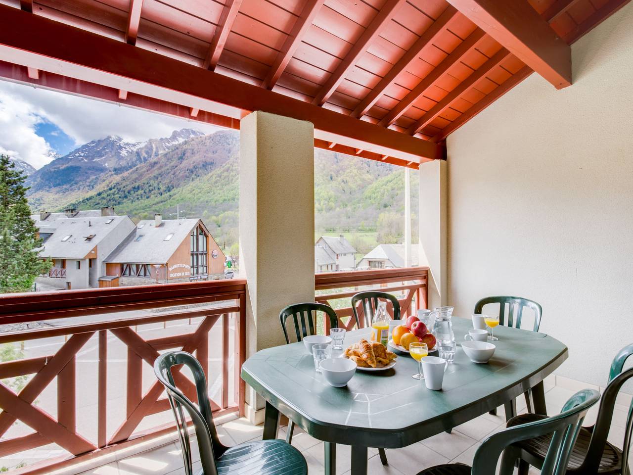 Entire apartment, Les Jardins de Balnéa in Loudenvielle, French Pyrenees
