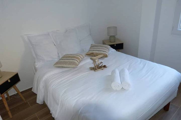 Mini villa T3 climatisée, vue mer, cosy & moderne in Olmeto, Arrondissement de Sartène