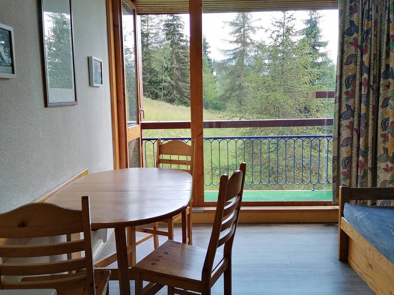 Entire studio, Renovated studio 4 ppl · Near center · Balcony in Arc 1800, Bourg-Saint-Maurice