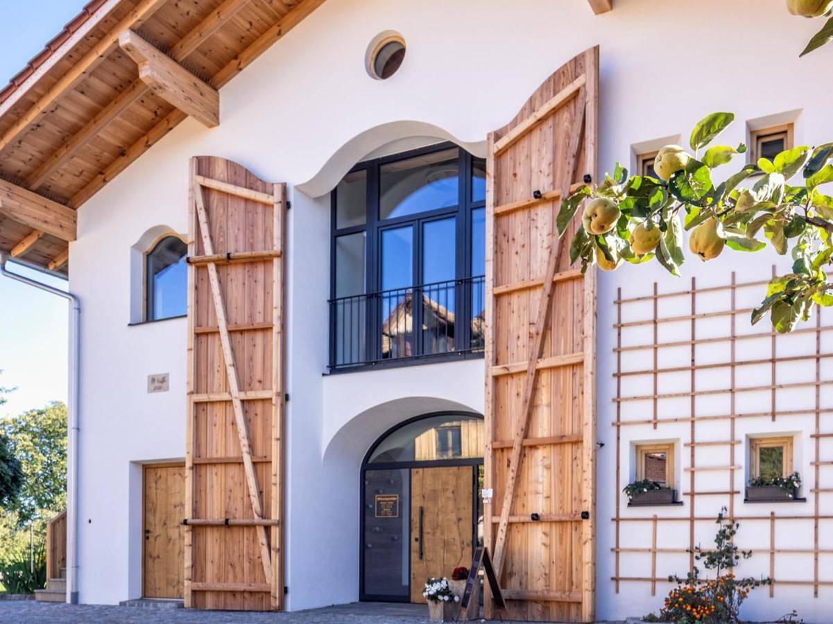 Ganze Wohnung, Apartment - Split Level in Tachinger See, Taching am See