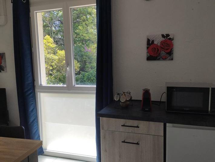 Gîte pour 4 personnes, avec jardin, animaux acceptés à Uzer - 2