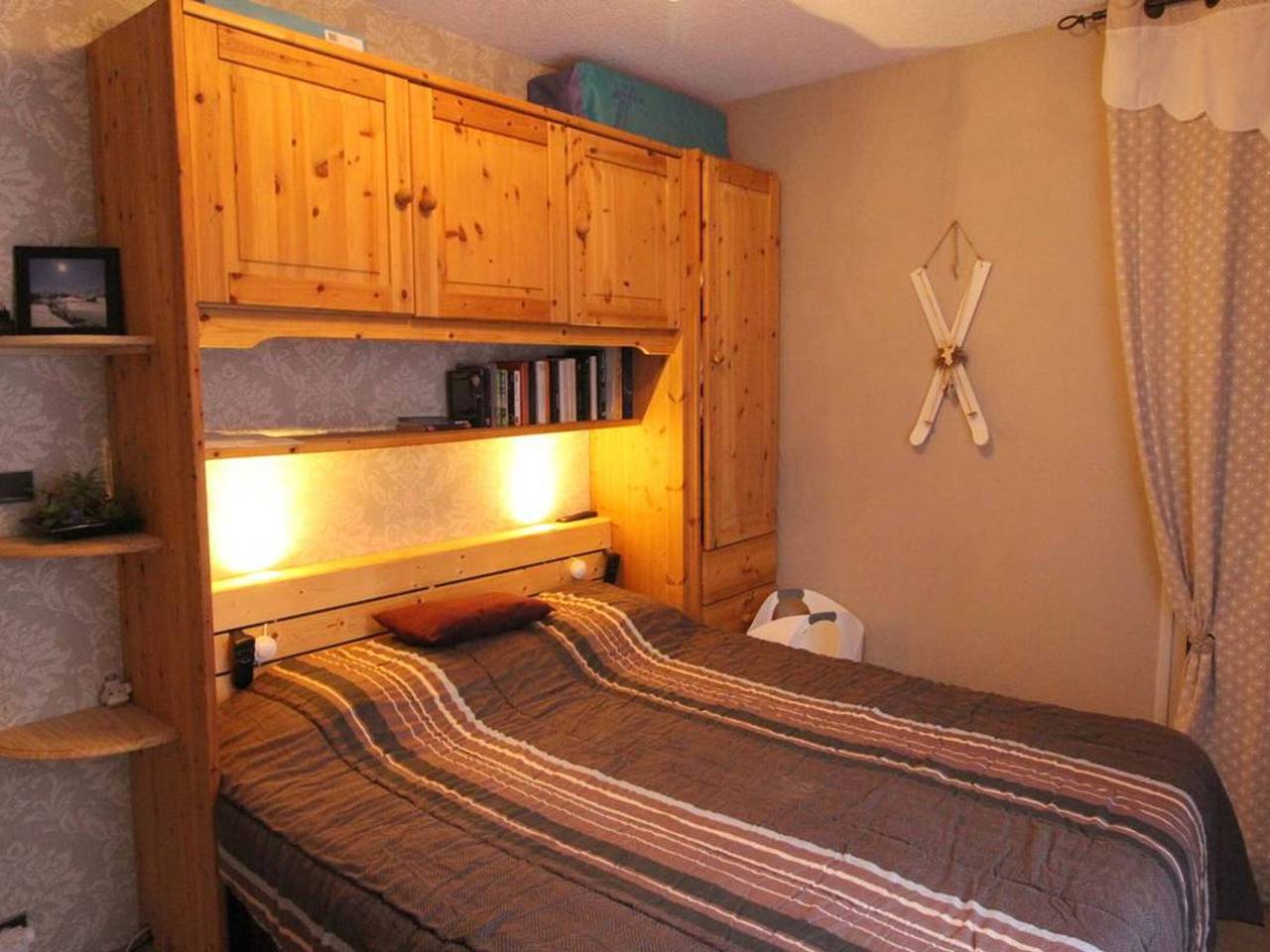 Appartement entier, Superbe 2 Pièces Tout Confort à Luchon - Parking, Wifi, Près Télécabine in Luchon-Superbagnères, Bagnères-de-Luchon