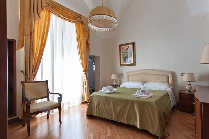 Holiday home for 11 people, with balcony - 1