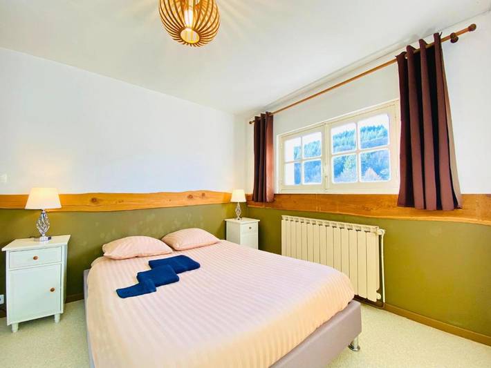 Gîte pour 4 personnes, avec jardin ainsi que vue sur le lac et vue, animaux acceptés à Saint-Hilaire-les-Courbes - 3