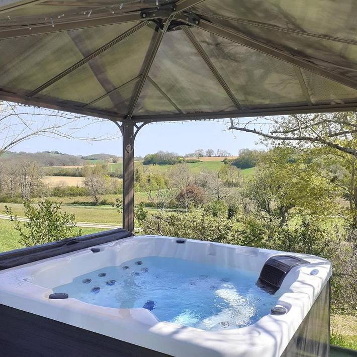 Chalet pour 4 personnes, avec jacuzzi ainsi que piscine et jardin dans le Gers - 3
