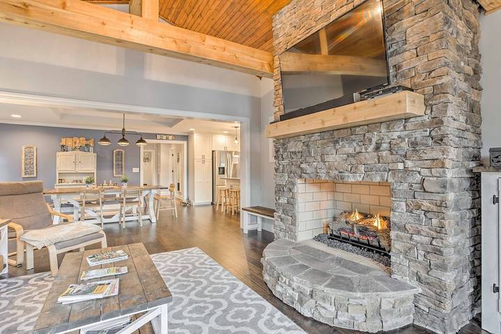 Vacation rental for 9 people, with terrace and hot tub in Watauga Lake