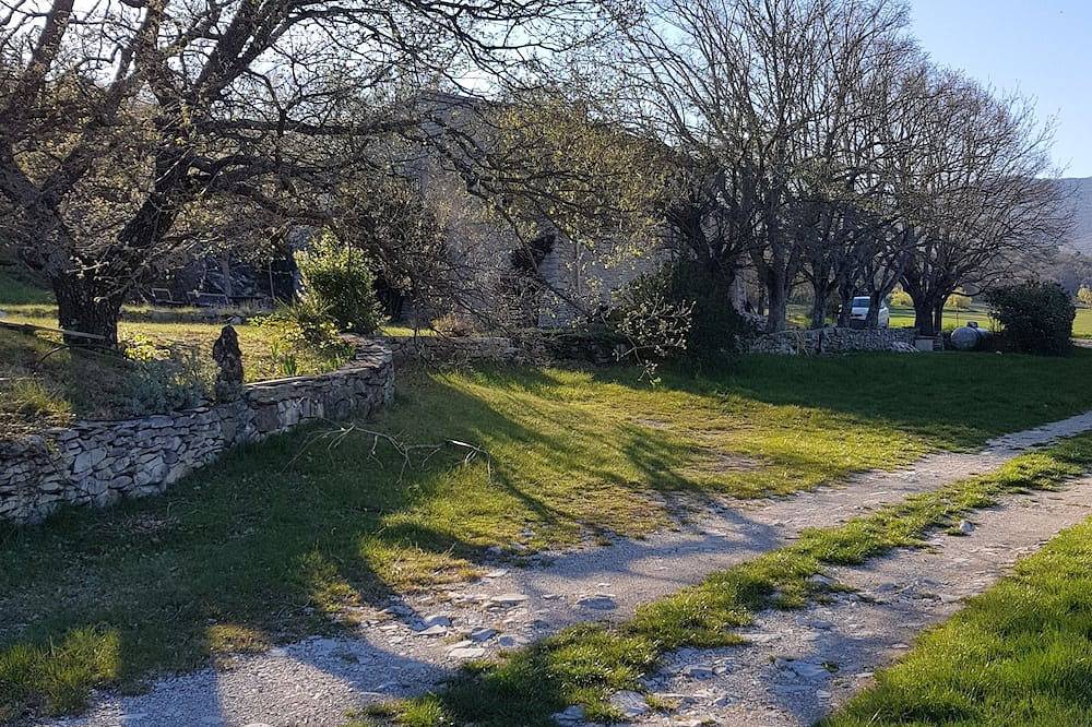 Gîte de charme de 60m2 in Châteauneuf-Val-Saint-Donat, Région de Forcalquier