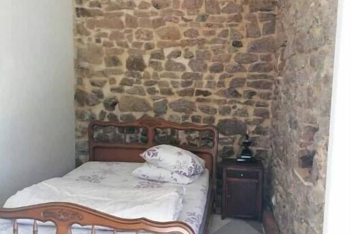 Location de vacances pour 8 personnes, avec jardin ainsi que terrasse et sauna à Roussillon-en-Morvan - 2