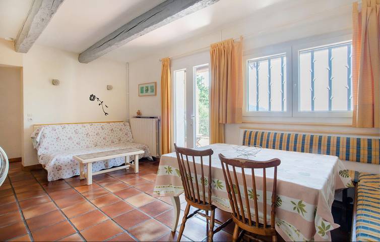 Wunderschöne Wohnung mit Meerblick, Pool und Parkplatz, 2 km von Grasse und Cabris entfernt in Grasse, Mittelmeerküste (Frankreich)