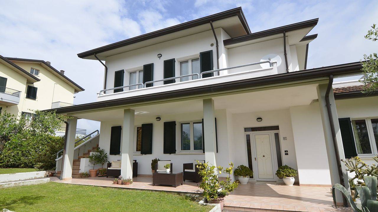 Villa per 5 Persone in Gemmano, Provincia di Rimini