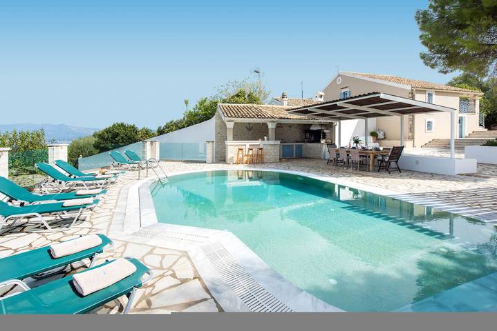 Villa για 8 άτομα, με μπαλκόνι και κήπο στην Κασσιόπη