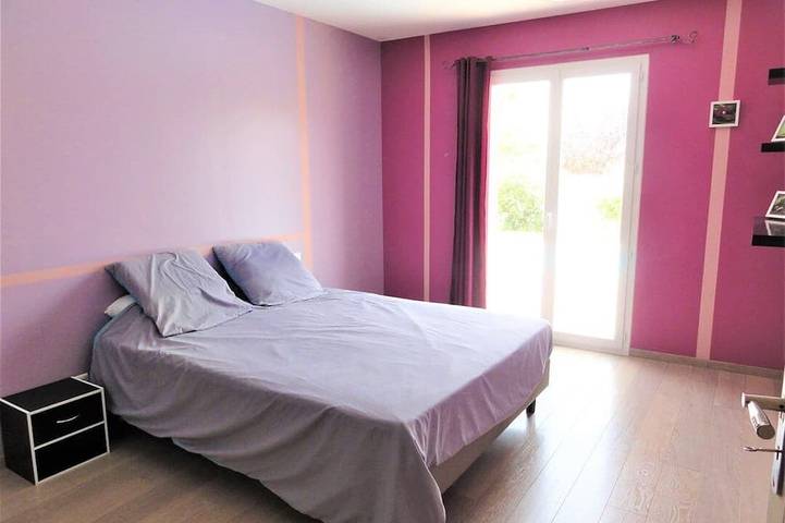 Location de vacances pour 8 personnes, avec jardin, animaux acceptés à Trouillas - 2