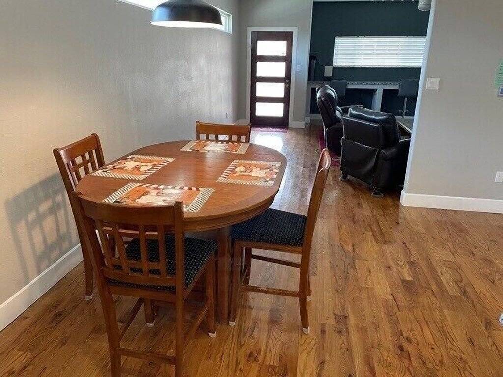 5 min Atnt Stadion Rangers Ball Park, Six Flags, Hurricane Harbor Texas Live! in Arlington, Tarrant County