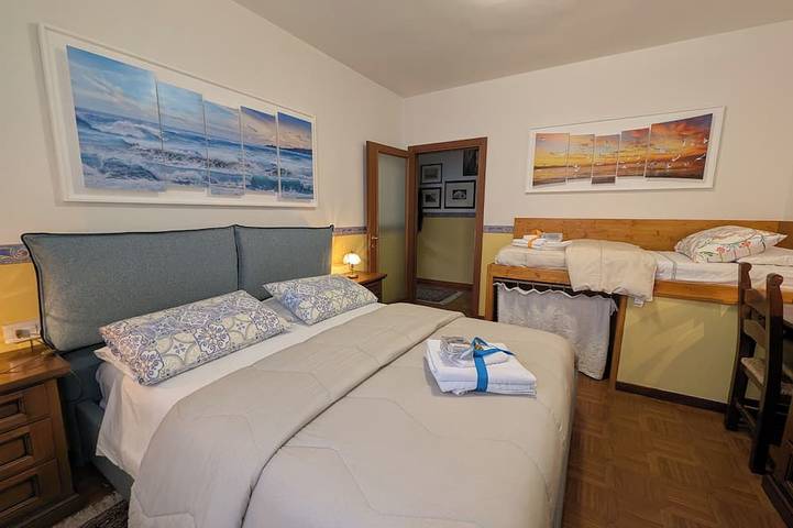 Casa Mara - Die große Schönheit von Varenna mit Balkon über dem Comer See [mit Klimaanlage] in Varenna, Gemeinde Varenna