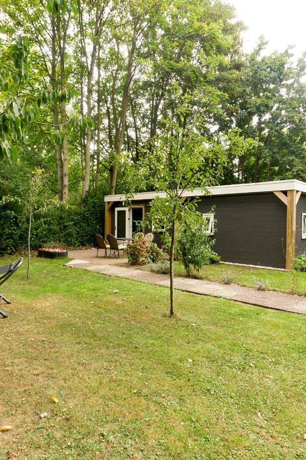 Queen Room with Garden View in Brabant-Septentrional