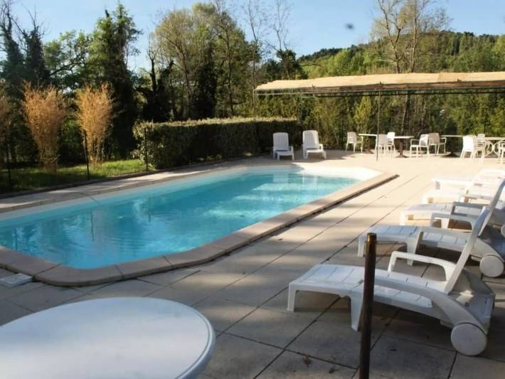 Location de vacances pour 13 personnes, avec jardin à Saignon - 4