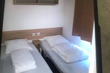 Camping pour 6 Personnes dans Dinard, Côte d’Émeraude, Photo 1