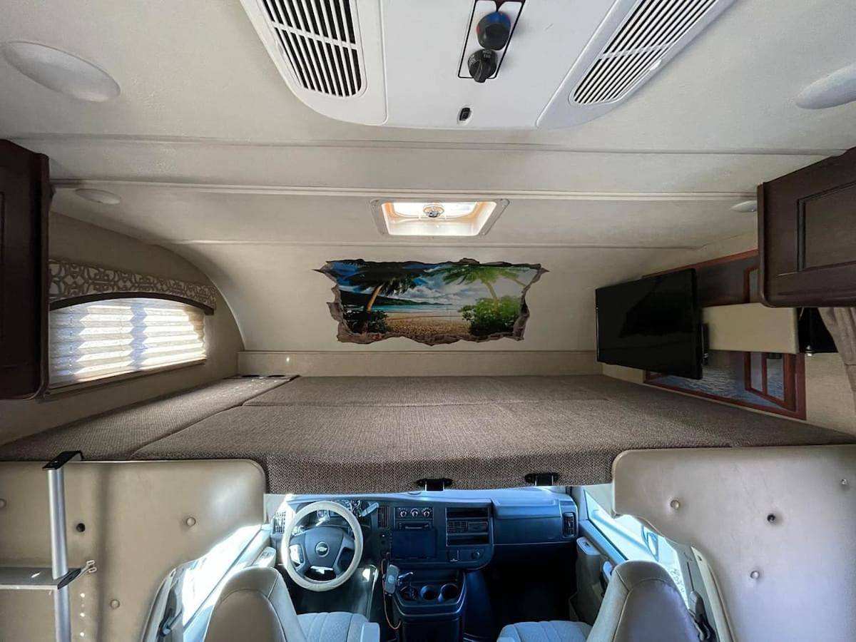 Aj-Xl Rv Rental in Los Angeles, San Fernando Valley