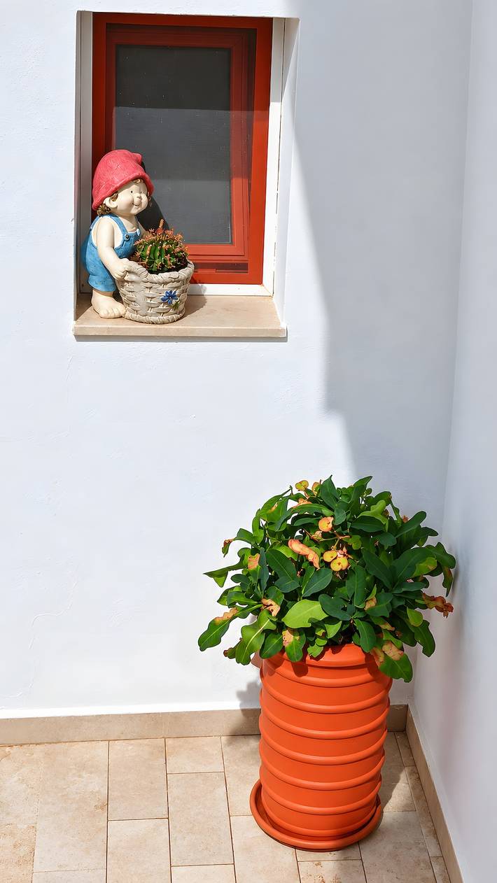 Apartment 'Duna Dorata' with Private Balcony & Relaxation in Torre Lapillo in Porto Cesareo, Tarantobukten