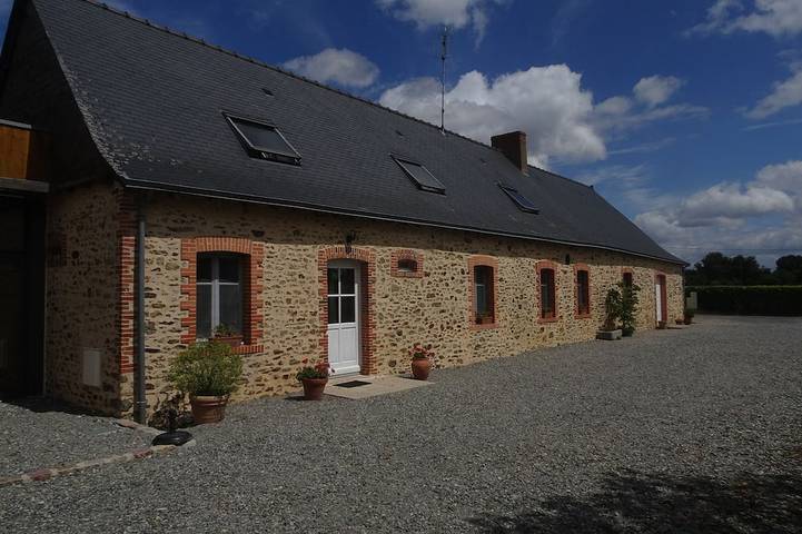 Gîte pour 18 personnes, avec Terrasse et Jardin