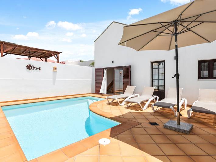 Villa für 6 Personen, mit Terrasse und Garten in Arrecife