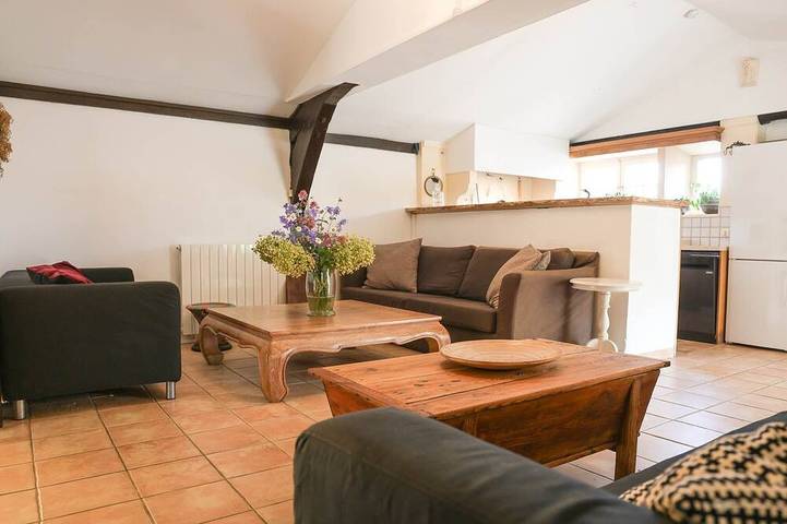 Chalet pour 23 personnes, avec sauna, animaux acceptés