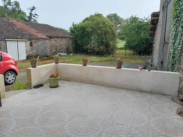 Gîte pour 2 personnes, avec terrasse et vue à Saint-Hilaire-le-Vouhis