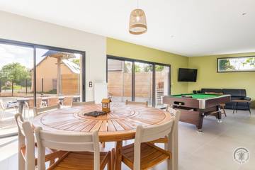 Gîte für 14 Personen, mit Pool und Garten sowie Terrasse in Frankreich