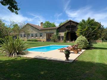 Gîte pour 4 personnes, avec jardin et piscine dans Caupenne-d'Armagnac
