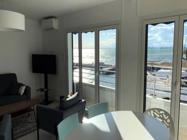 Gîte pour 6 personnes, avec balcon, adapté aux familles dans Le Vieux Phare Du Grau Du Roi - 3