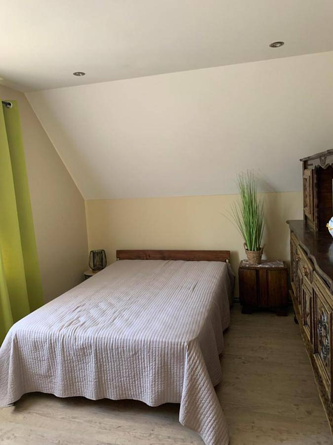 Location de vacances pour 4 personnes, avec Balcon ainsi que Terrasse et Vue à Saint-Cernin-de-l'Herm
