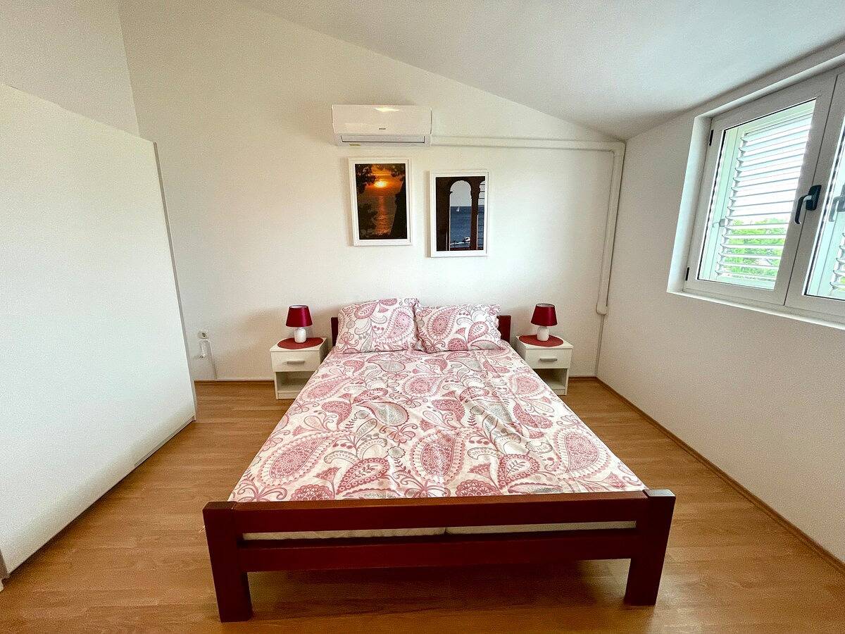 Cały apartament, Apartament wakacyjny dla 2 osób in Jadranovo, Żupania primorsko-gorska