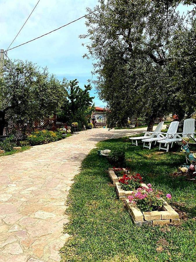 Cottage pour 2 personnes, avec jardin et vue, adapté aux familles dans San Paolo di Civitate
