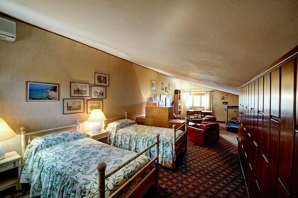 Private Villa in der Nähe von Certaldo und San Gimignano mit Pool und großem Garten. in Gambassi Terme, Chianti