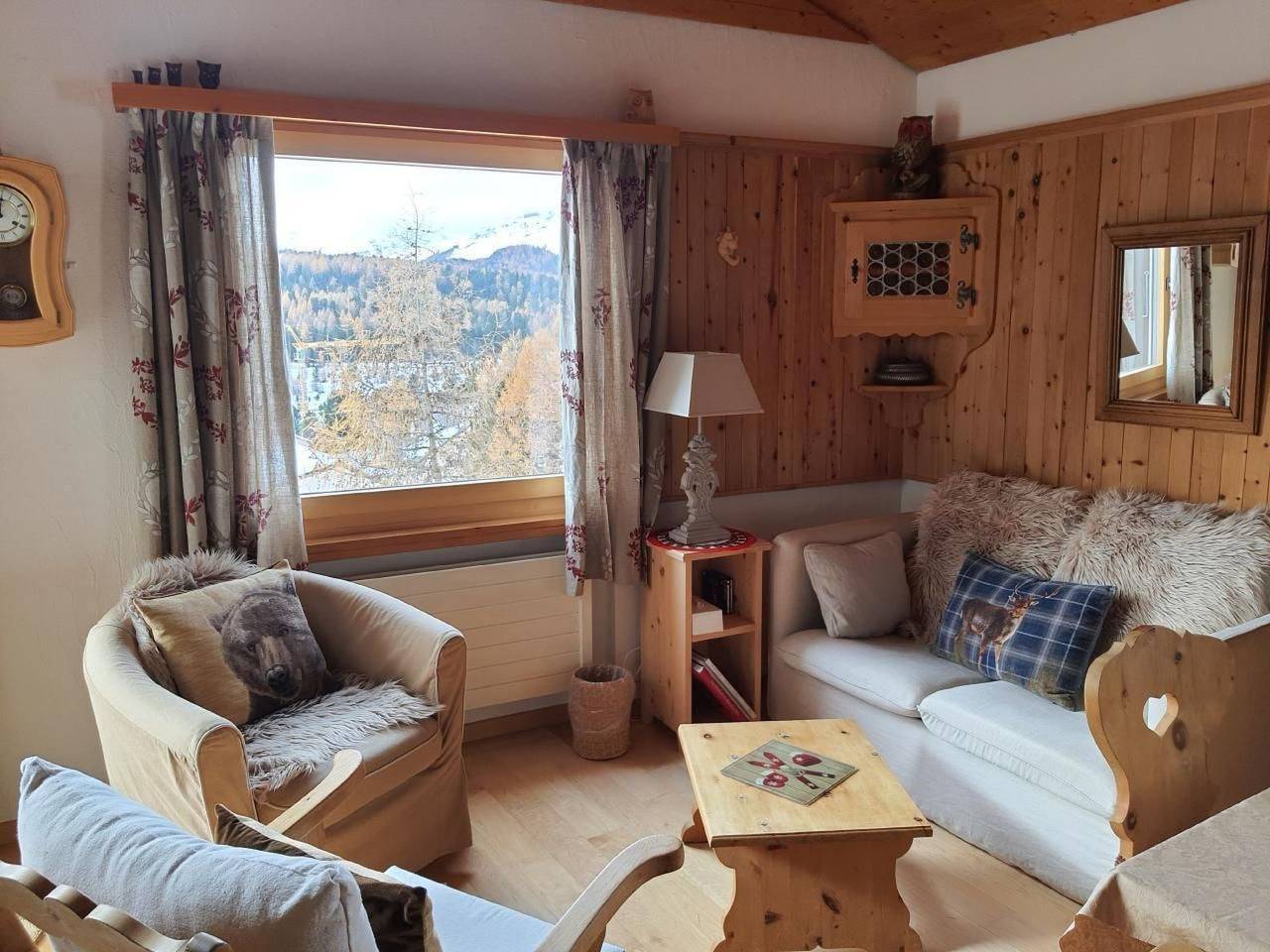Ganze Wohnung, Chesa Azalee 10 in Pontresina, Sankt Moritz