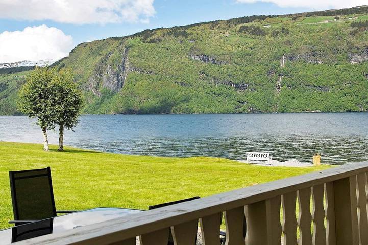 Ferienhaus für 4 Personen, mit Terrasse in Stryn
