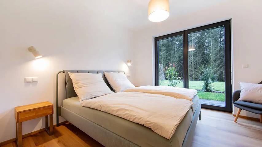 Ferienwohnung für 4 Personen, mit Balkon und Terrasse sowie Garten in Daun