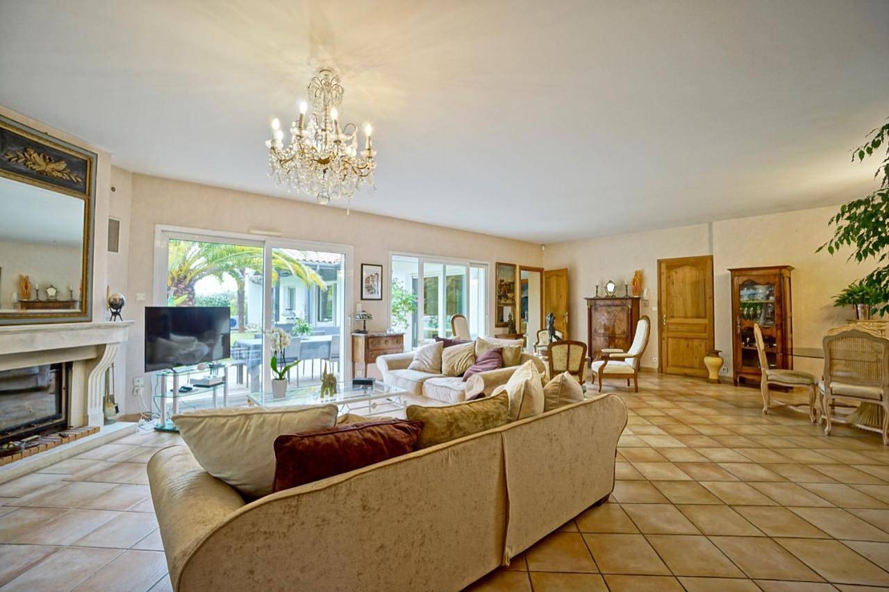 Très belle villa avec piscine in Biarritz, Region de Bayona