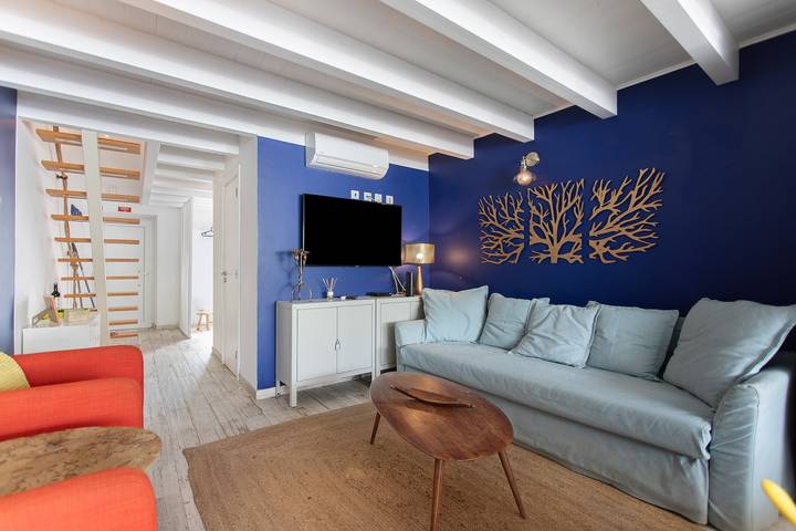 Casa Tejo Villa with Jacuzzi: Private Terrace, Wi-Fi & Air Conditioning in Valada, Tejo River
