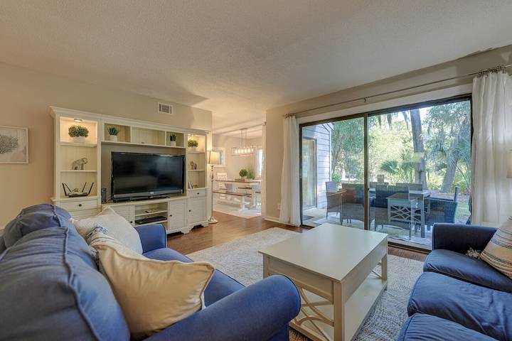 Villa for 8 people, with pool and terrace in South Carolina