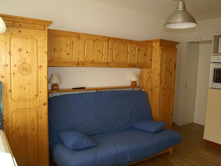 Chalet pour 4 personnes, avec terrasse dans Les 7 Laux