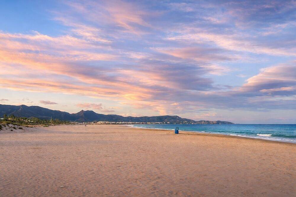 Entire apartment, Cozy Private Room 1 in Comfortable Apartment close to City Center of Castellon in Castellón de la Plana, Costa del Azahar