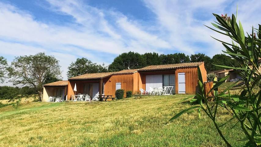 Gîte pour 5 personnes, avec terrasse, animaux acceptés à Saissac - 3