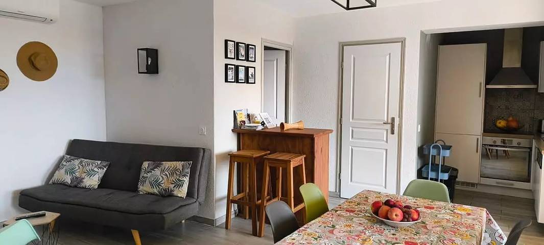 Location de vacances pour 6 personnes, avec piscine et jardin à Le Rouret - 4