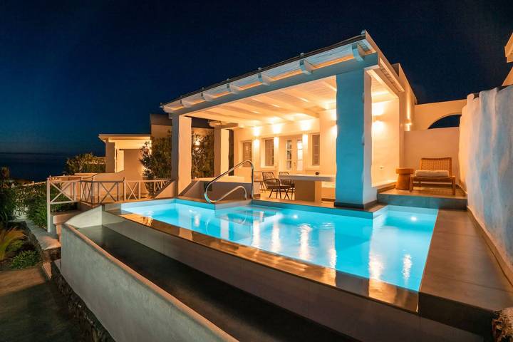 Casa de férias para 6 pessoas, com Vista para o mar e Varanda e ainda Terraço and Piscina em Oia