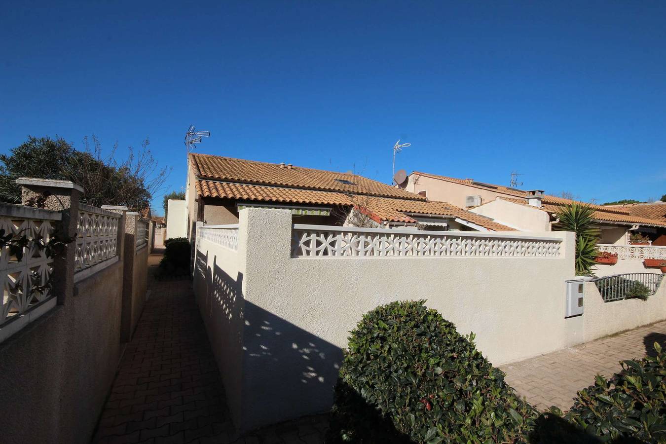 Ganze Ferienwohnung, Nettes Ferienhaus für 2/4 Personen, in residenz mit Pool, nur 400m vom Strand entfernt von Portiragnes plage in Portiragnes Plage, Portiragnes