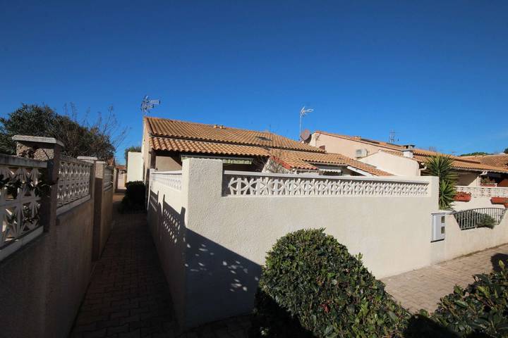 Gîte pour 4 personnes, avec piscine, animaux acceptés à Portiragnes - 2